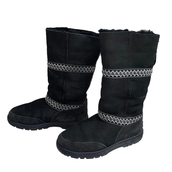 UGG Sundance Revival tall boot. Size 8 GUC - Picture 9 of 12